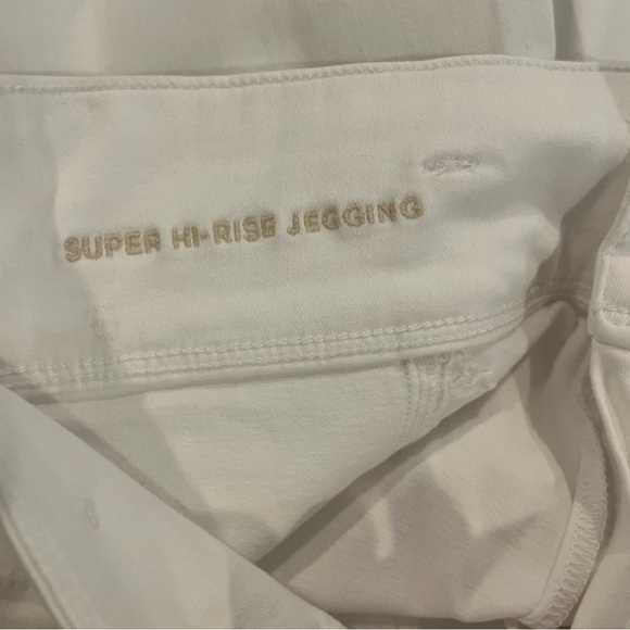 Distressed Jegging - Picture 1 of 4